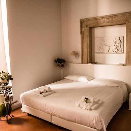 Flowers Apartments Рим Стая снимка