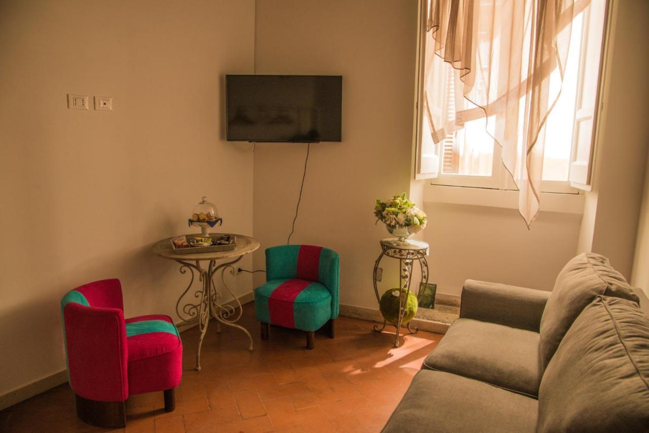 Flowers Apartments Рим Екстериор снимка
