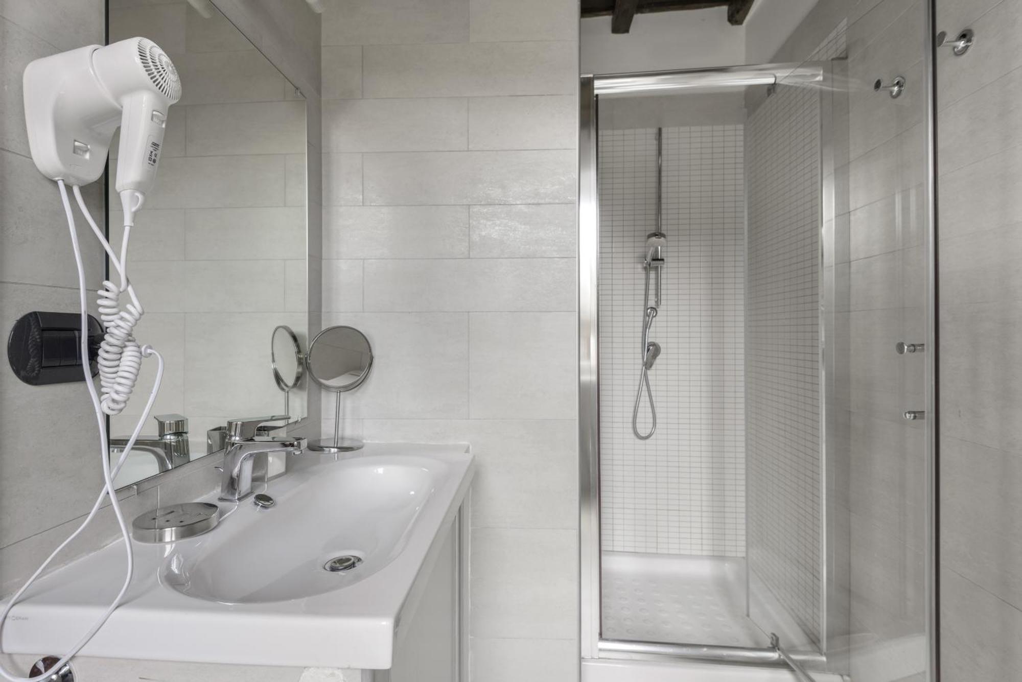 Flowers Apartments Рим Стая снимка