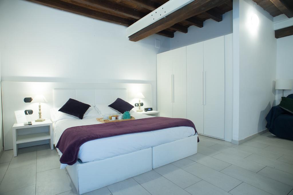 Flowers Apartments Рим Стая снимка