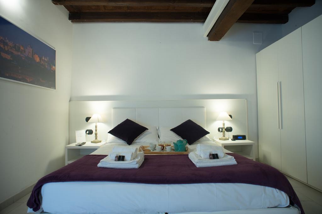 Flowers Apartments Рим Стая снимка