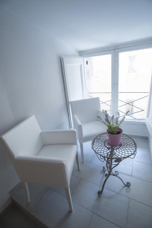 Flowers Apartments Рим Екстериор снимка